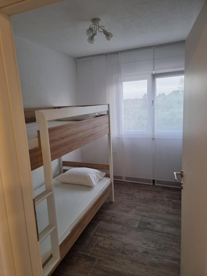 Aksa Residences Vir Exteriör bild
